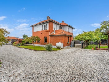 Fabulous Family Home In The Heart Of Mosgiel