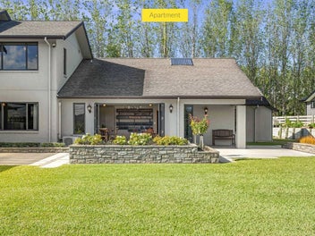 XL Brick & Plaster Family Home with B&B Potential