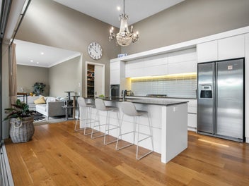 Functional single level living