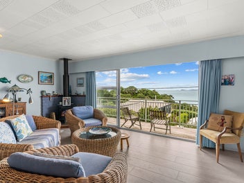 Beachside Bliss - Pristine Ding Bay, Langs