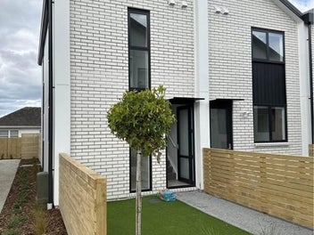Image 1 of 8