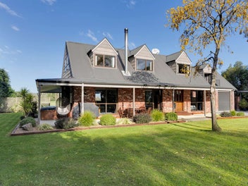 A Rural Retreat Perfect for Growing Families!