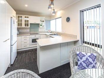 Owners on the Move, Prime location, Pristine Home!