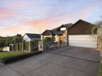 A Clifftop Master Piece 'Property Must Be Sold!'