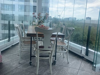 Image 1 of 7