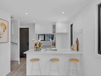 Brand New Modern Beauty