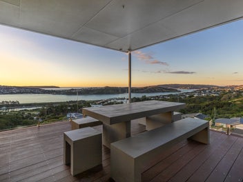 Unrivalled luxury, dual kitchens, phenomenal views