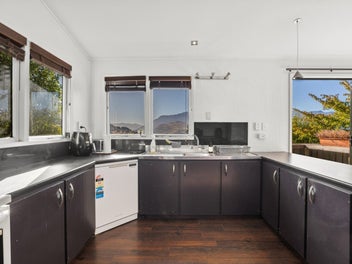 Dual Income & Incredible Views