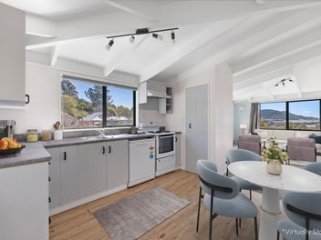 4 Bed Apartment-Style Home: Not Yet Under Offer!