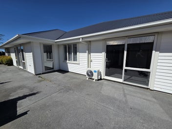 Image 1 of 20