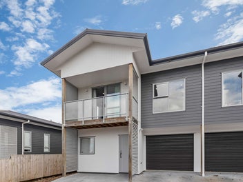 Beautifully Presented Townhouse