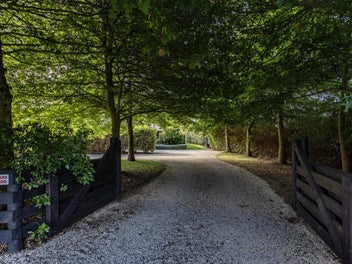 Perfectly private in Leithfield
