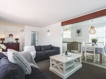 Three Bedrooms & Superb Presention
