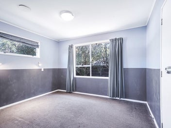 Charming Family Home in Sought-After Dinsdale!