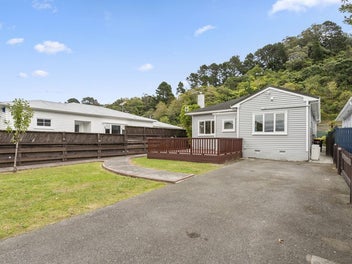 Charming 1930s Art Deco Home!