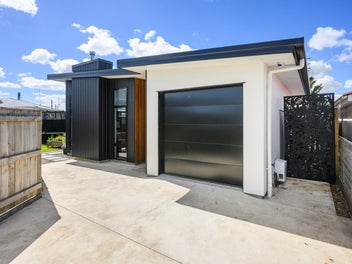 Not Boring - Townhouse Living