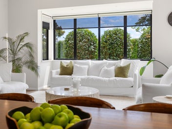 Expansive Lifestyle Living, Cityside Convenience