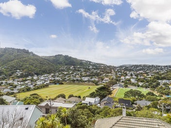 CREATIVE, UNIQUE, SUN & VIEWS | BEO $795,000