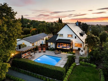 "Woodcroft" - An Architectural...