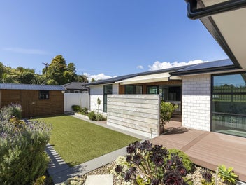 STYLISH, UNIQUE & PRIVATE