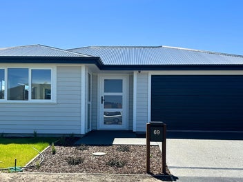 UNDER CONTRACT, great design in Greenstead