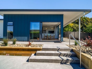 Lock up & Leave - New build Gem!