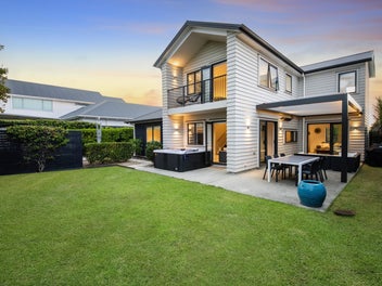 Sheltered Seclusion - Spacious, Stylish & Private