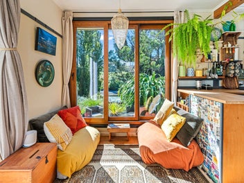 Quirky 1950s Cottage with Stunning River Views