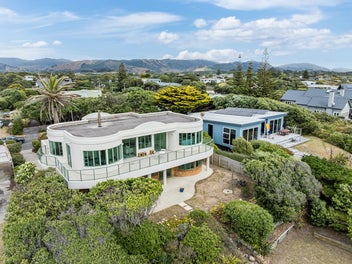 Grand Design with Breathtaking Views