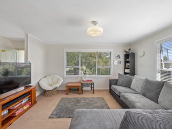 Cosy, Tidy and Appealing First Home or Investment