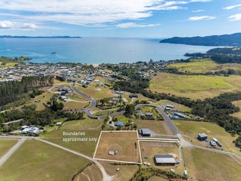 Premium lifestyle 15 mins walk from the beach