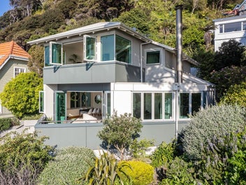 Home Is Where Your Mantra Is ‘Wow!’