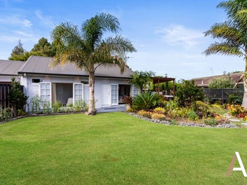 Auction This Sunday 12pm - Owners Committed