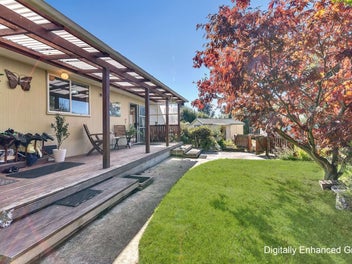 Private Paradise in Weston