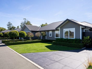 Your Dream Family Home Awaits - Four Car Garaging!