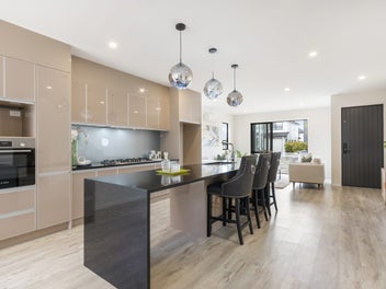 HOBSONVILLE HERO | URGENT SALE