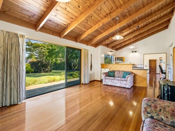 Spacious Family Living, Vendors Motivated to Sell