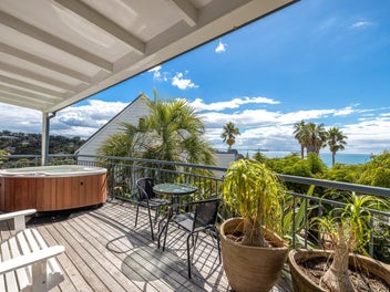 Your Waiheke weekender