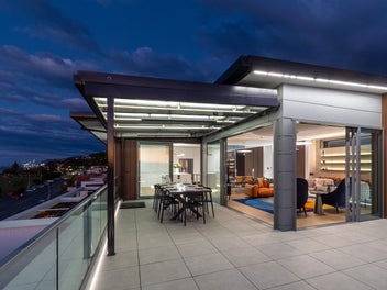 Spectacular Penthouse in Nelson