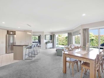Stunning Family Home in Parklands!