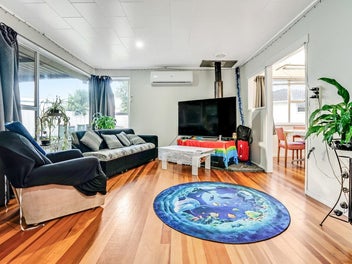 Spacious Living or Prime Development Opportunity!