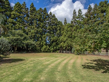 Prime Location, Live and Build opportunity!