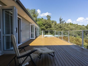 Beautiful, peaceful lock up & leave home