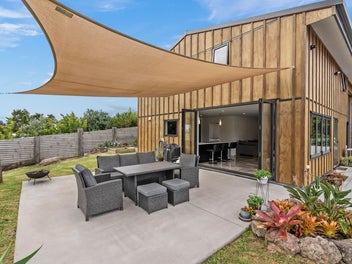 Views, Shed, Build Site, and a Saloon. Must Sell!