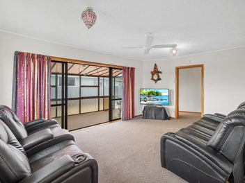 Effortless Family Living with Space to Enjoy