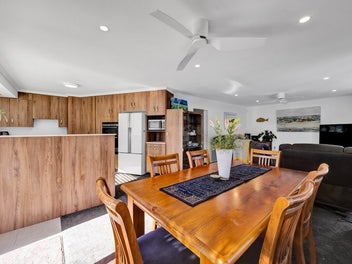 Top Spot – Renovated Lock & Leave