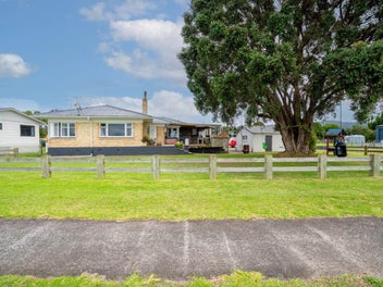 Top Seaside Position for $899,950!