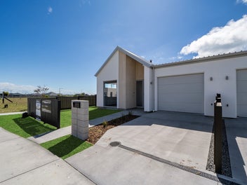 Brand New Home in sought after Monaro Place.