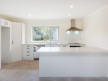 Brick Low Maintenance Townhouse!