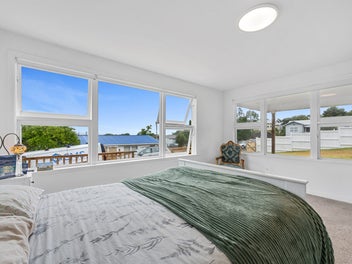 DEADLINE SALE 20/2/26 (USP)